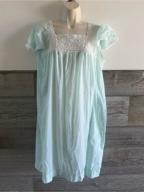 Vintage Barbizon Mint Green Nightgown Med Cottagecore Lace Trim Puff Sleeve (D1)